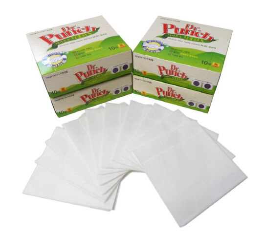 인체에 안전하면서도 항균력이 뛰어난 행주가 출시됐다. 나노미래생활(대표 강종원)이 아연성분이 함유된 항균 행주 '닥터펀치 항균타올'을 이달 말부터 홈플러스 매장을 통해 출시한다고 30일 밝혔다. 나노미래생활 제공